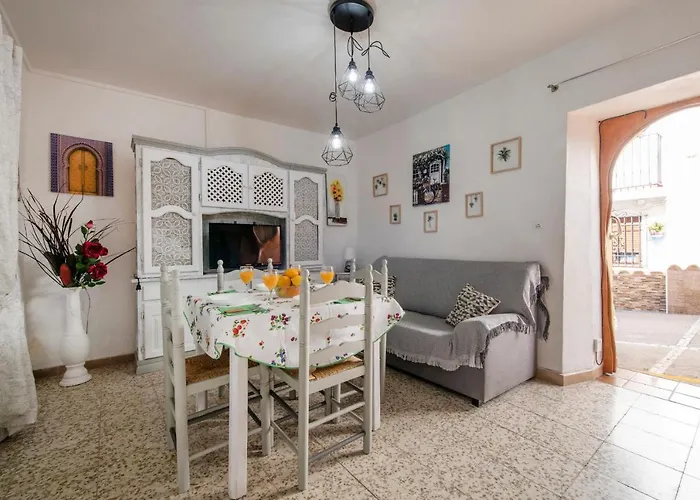 Encantadora Casa De Pueblo Para 7 Pax Con Gran Terraza